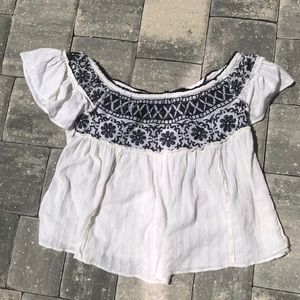 Beachy Off the Shoulder Top | S